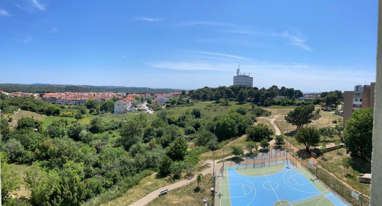 Apartment Todorovic - Macan Pula Buitenkant foto